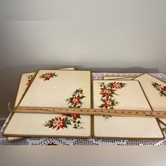 Set of 7 vintage Christmas placemats || Retro Christmas placemats || kitchen - Picture 8 of 8